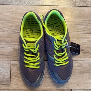 Vionic Women’s Charcoal and Neon Lime Sneakers